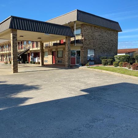 Budget Host Inn - Baxley Kültér fotó