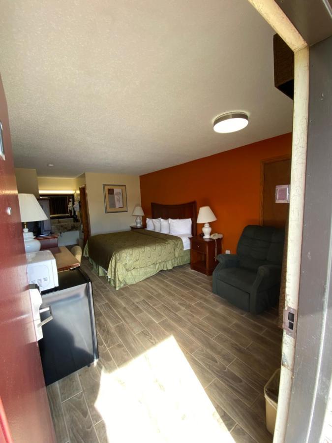 Budget Host Inn - Baxley Kültér fotó