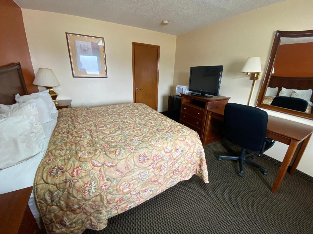 Budget Host Inn - Baxley Kültér fotó